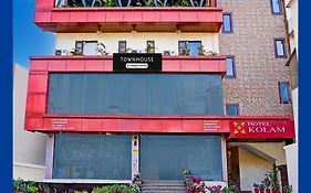 Super Townhouse Prince Chowk Near Railway Station Formerly Hotel Kolam